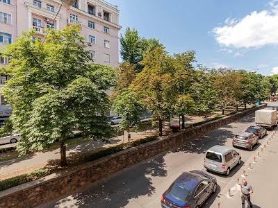 квартира за адресою Антоновича вул. (Горького), 3