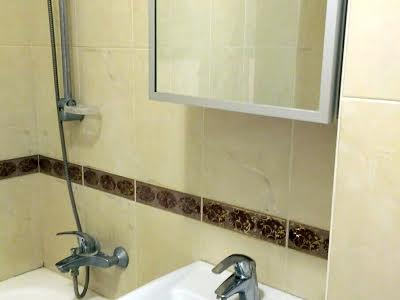 квартира за адресою Осіння вул., 33