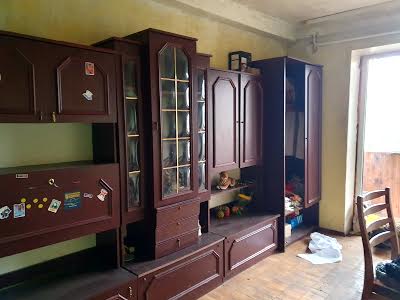 квартира за адресою Ореста Левицького вул. (Академіка Курчатова), 8б