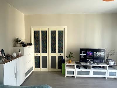 квартира за адресою Метрологічна вул., 15