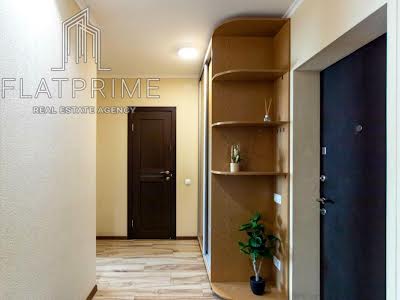 квартира за адресою Авіаконструктора Ігоря Сікорського вул. (Танкова), 4-Г