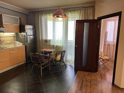 квартира по адресу Анны Ахматовой ул., 13-Д
