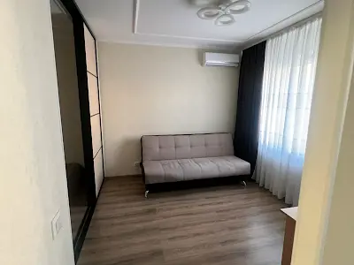квартира по адресу Софии Русовой ул., 7
