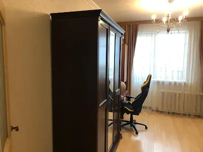 квартира за адресою Срібнокільська вул., 1