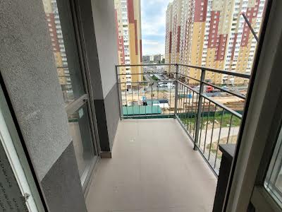 квартира за адресою Олександра Олеся вул., 3