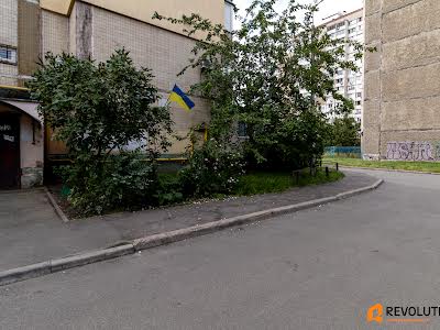 квартира за адресою Ревуцького вул., 30/1