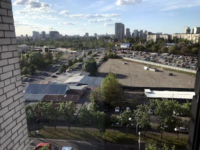 квартира по адресу Киев, Ревуцкого ул., 5