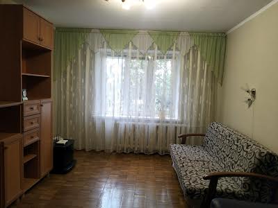 квартира за адресою Райдужна вул., 37