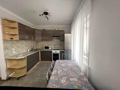 квартира за адресою Вишняківська вул., 4