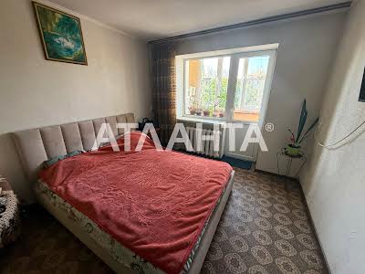 квартира за адресою Космонавтів вул., 33