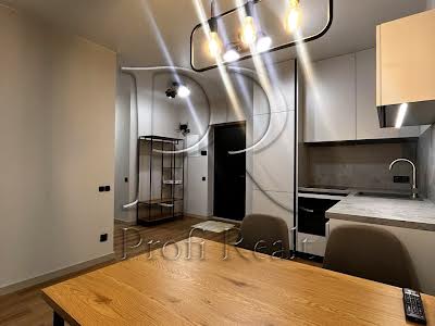 квартира за адресою Олександра Олеся вул., 3
