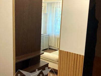 квартира за адресою Академіка Вернадського бульв., 67