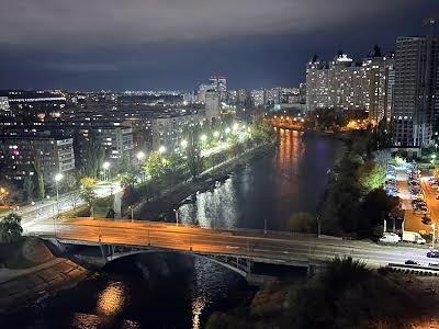 квартира за адресою Соборності просп. (Возз'єднання), 30