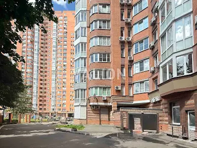 квартира за адресою Осіння вул., 33