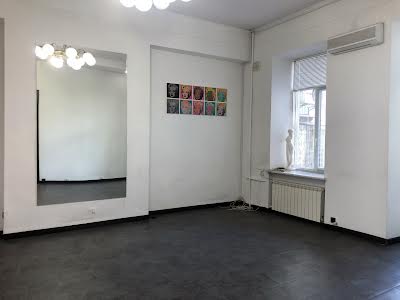 коммерческая по адресу Большая Васильковская ул. (Красноармейская), 43/16