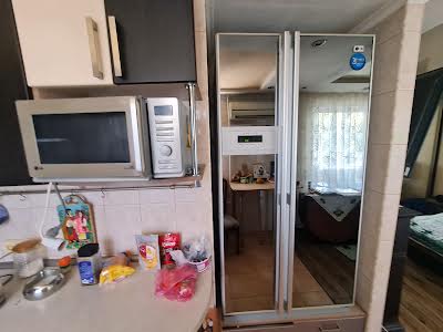 квартира за адресою Серпова вул., 1