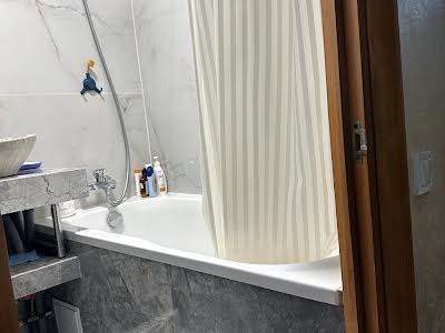 квартира по адресу Чернобыльская ул., 3