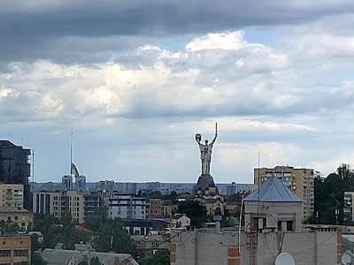 квартира за адресою Андрія Верхогляда вул. (Михайла Драгомирова), 4