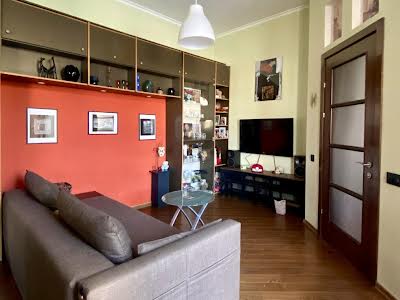 квартира за адресою Гоголівська вул., 15