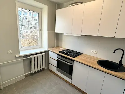 квартира за адресою Бакинська вул., 37-Б