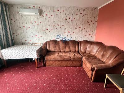 квартира по адресу Ревуцкого ул., 8