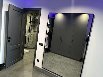 квартира за адресою Олександра Олеся вул., 5-А
