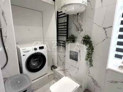 квартира за адресою Шота Руставелі вул., 20-Б