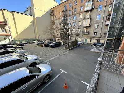 коммерческая по адресу Евгения Чикаленко ул. (Пушкінська), 25