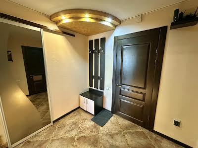 квартира за адресою Сортувальна вул., 4