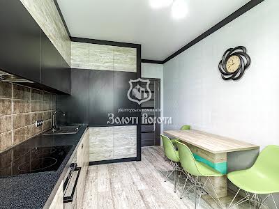 квартира за адресою Макіївська вул., 10б