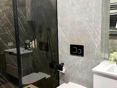 квартира за адресою Регенераторна вул., 4
