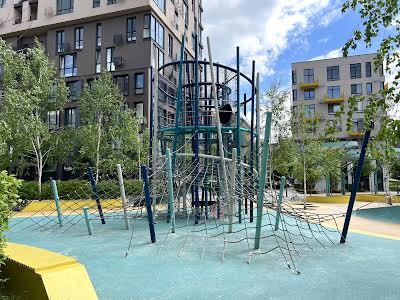 квартира за адресою Салютна вул., 2к6