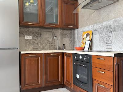 квартира за адресою Євгена Коновальця вул. (Щорса), 34