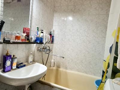 квартира по адресу Леся Курбаса просп., 10-Б
