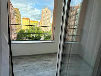 квартира за адресою Регенераторна вул., 4