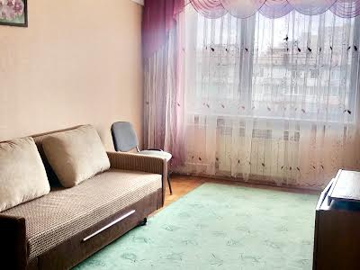 квартира по адресу Олега Мудрака ул. (Генерала Наумова), 33-А