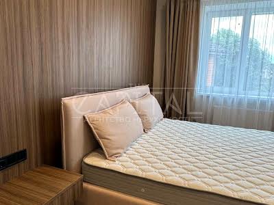 будинок за адресою Центральна вул.