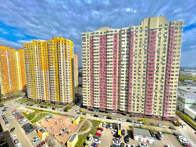 квартира за адресою Сім'ї Кульженків вул. (Петра Дегтяренка), 37