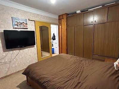 квартира за адресою Зодчих вул., 28-Б