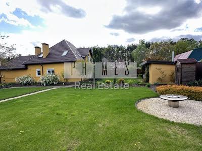 будинок за адресою с. Козаровичі, Квіткова
