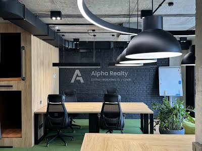 коммерческая по адресу Антоновича ул. (Горького), 74