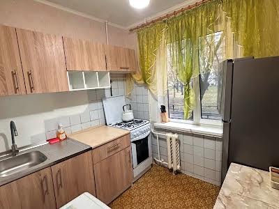 квартира за адресою Дарницький бульв., 4