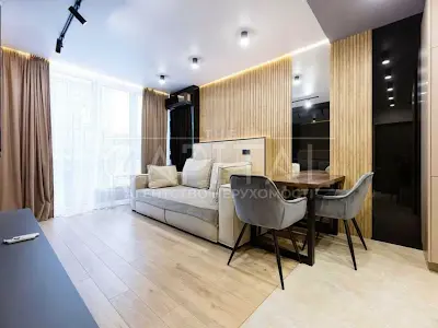 квартира за адресою Салютна вул., 2к5