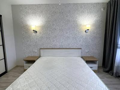 квартира за адресою Каденюка вул., 8