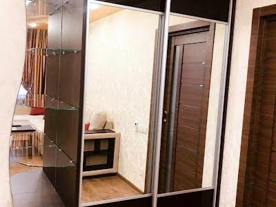 квартира за адресою Гімназійна набережна вул. (Червоношкільна набережна), 22