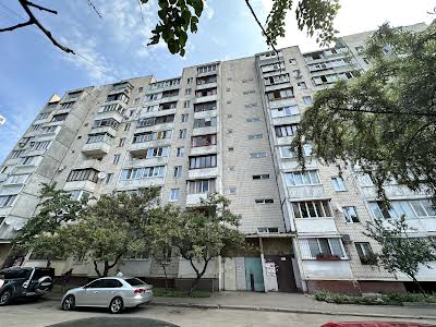 квартира за адресою Автозаводська вул., 93