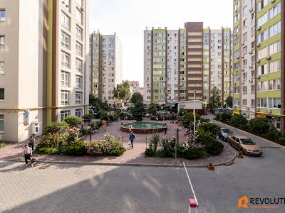 квартира за адресою Академіка Шалімова вул., 67-В