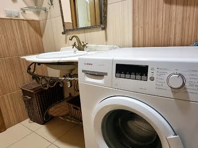 квартира за адресою Панаса Мирного вул., 17