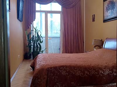 квартира по адресу Кловский спуск, 4