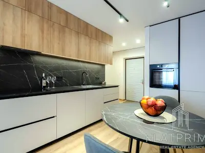 квартира за адресою Озерна, 27а